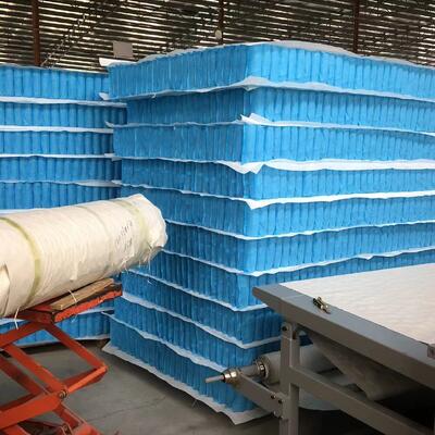 내구성있는 매트리스 주머니 스프링 시스템, 독립적인 둥근 스프링으로 설계되어 매트리스 지원과 편안함을 향상시켜 오래 지속됩니다.