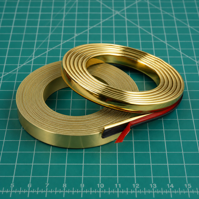좋은 가격 금색 PVC Edge Banding Strip와 매트 금속 완공 13mm 너비 2.8mm 높이 가구 가장자리 정비 온라인